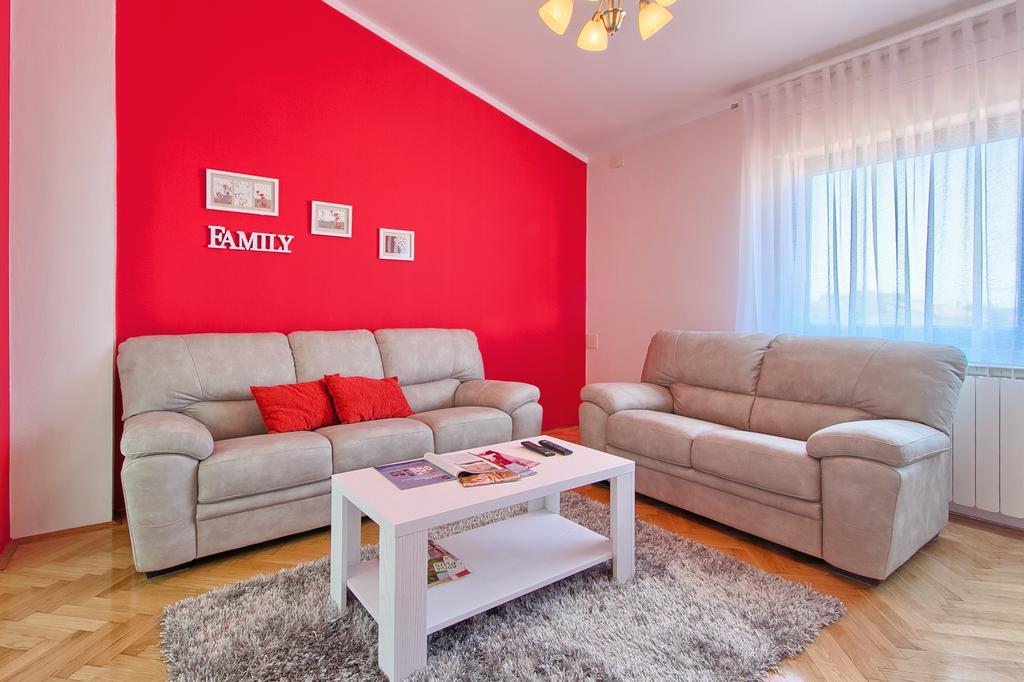 Apartment Monvidal Pula Habitación foto